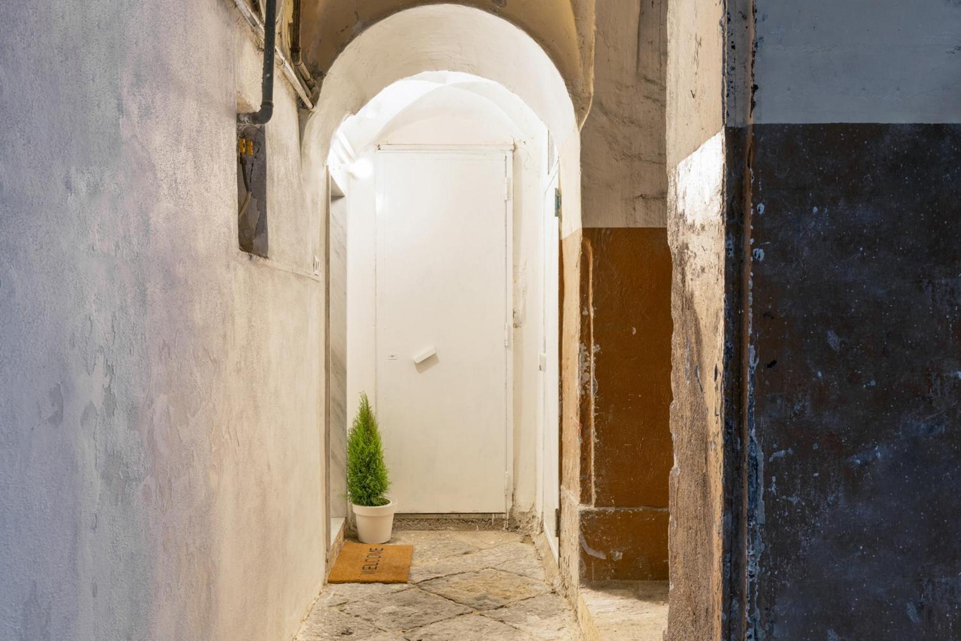 Salita Trinita Napoli